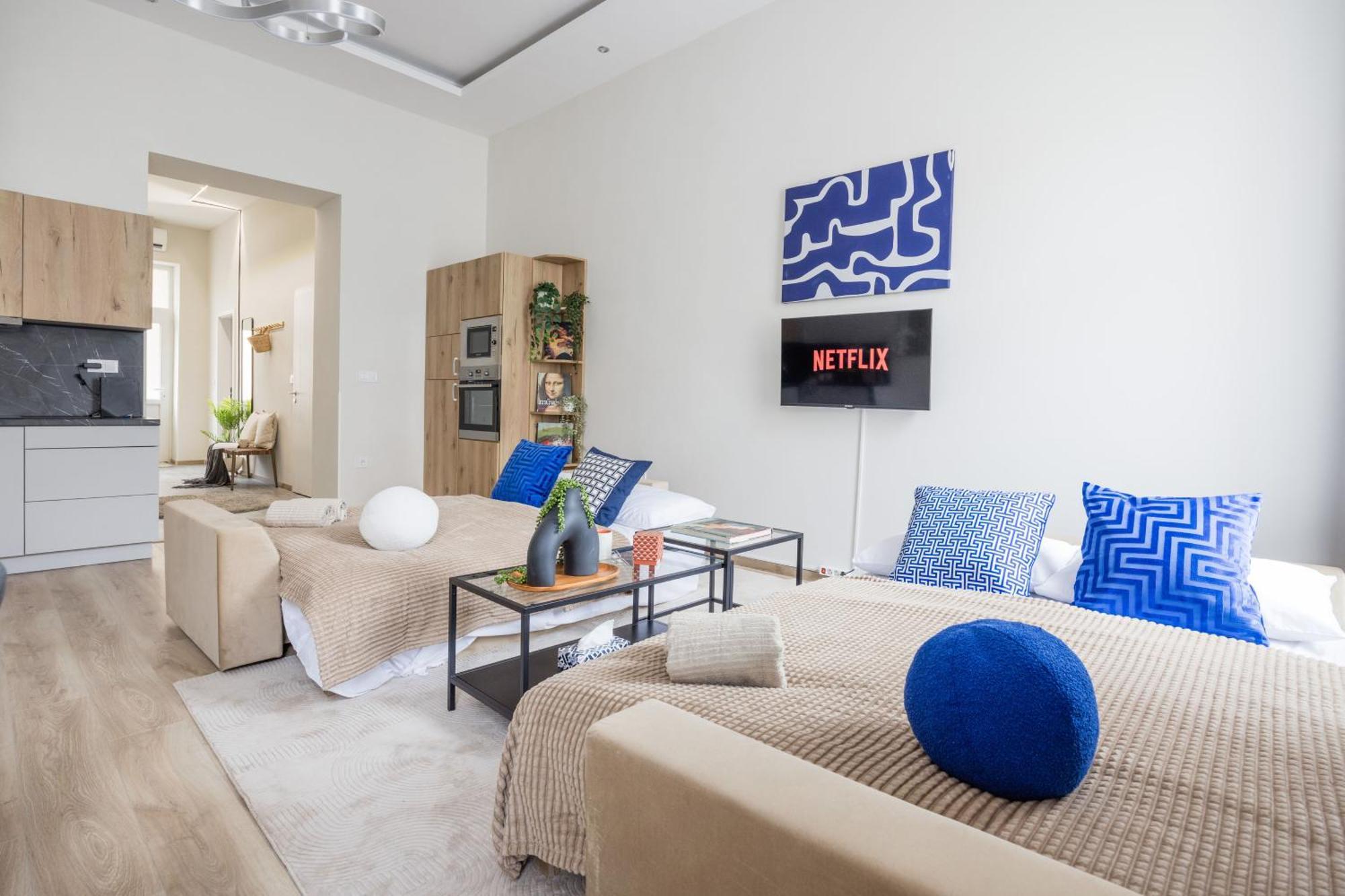 Central Budapest Oasis - Modern Charm, Timeless Comfort Exterior foto